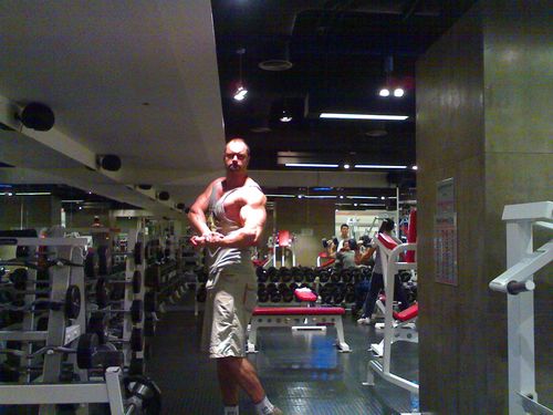 06march2006sidechest.jpg